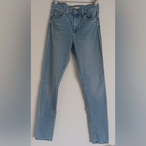 Levi's 720 High Rise Super Skinny
